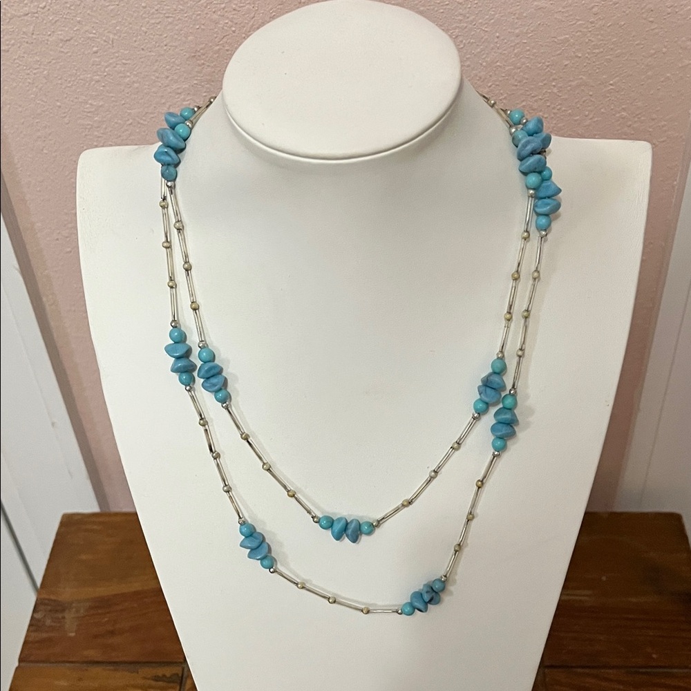 Elegant Turquoise Beaded Necklace